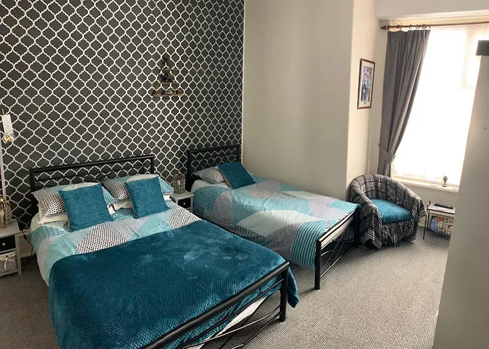 Hornby Villa- 4Star B&B-Couples & Families OnlyVilla